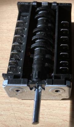 Picture of FUNCTION SWITCH 5 POSITION - Use V32028790 for Omega Oven For OMEGA OVEN For OMEGA OVEN