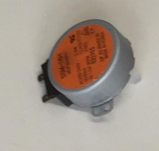 Picture of MenuMaster RCS511TSA Microwave Turntable Motor - Used 