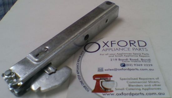 Picture of hinge for Delonghi Oven